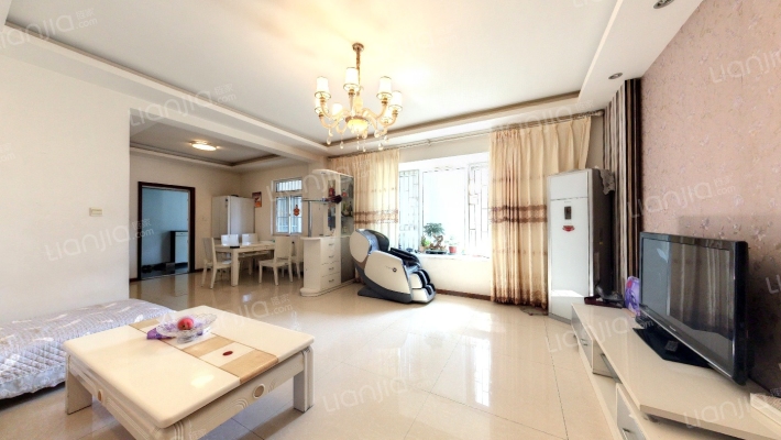 水岸华庭二手房实景图