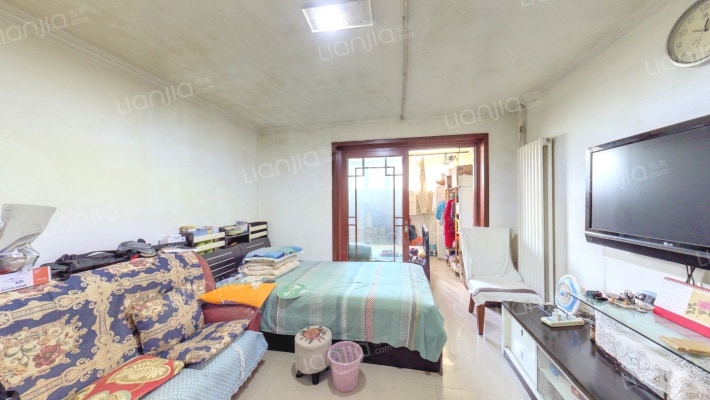 北官厅胡同甲二号院二手房实景图