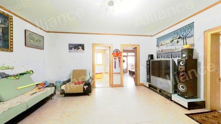 大地小区二手房实景图