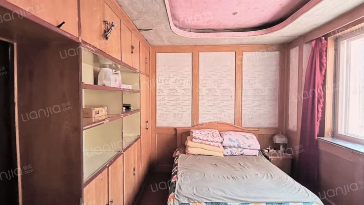 市直小区 三层 南北三居 市医院北侧-卧室C