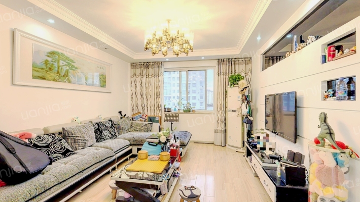 台城华府二手房实景图