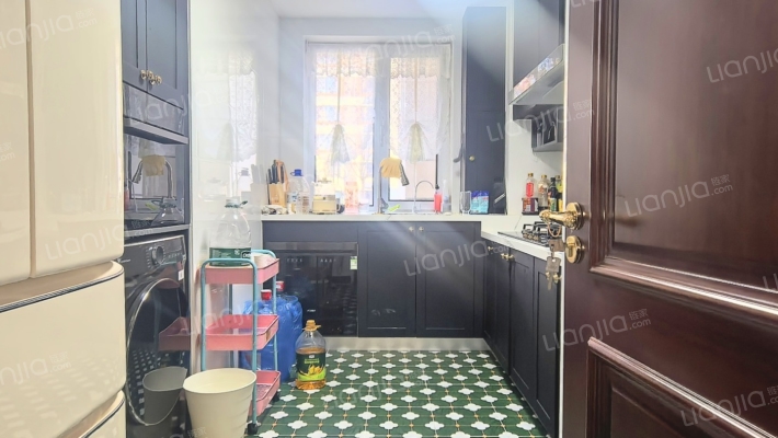 双语旁 美式精装洋房 一梯两户 南北通透格局-厨房