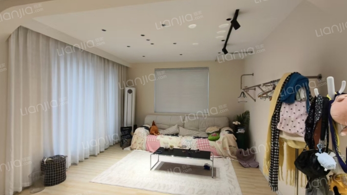 朝晖雅苑二手房实景图