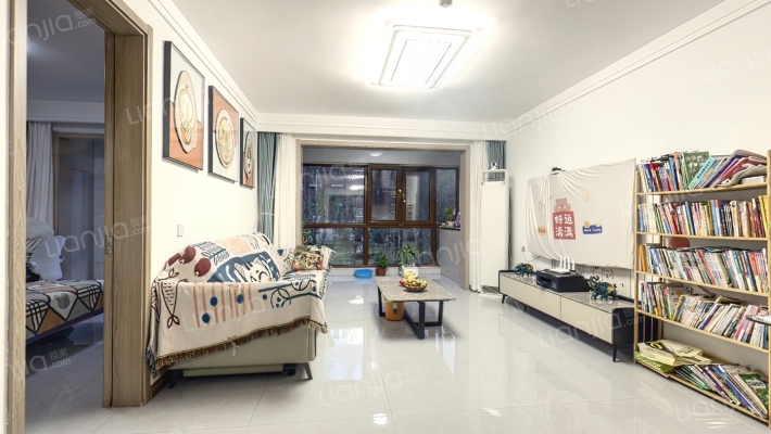 国信墨悦湾二手房实景图