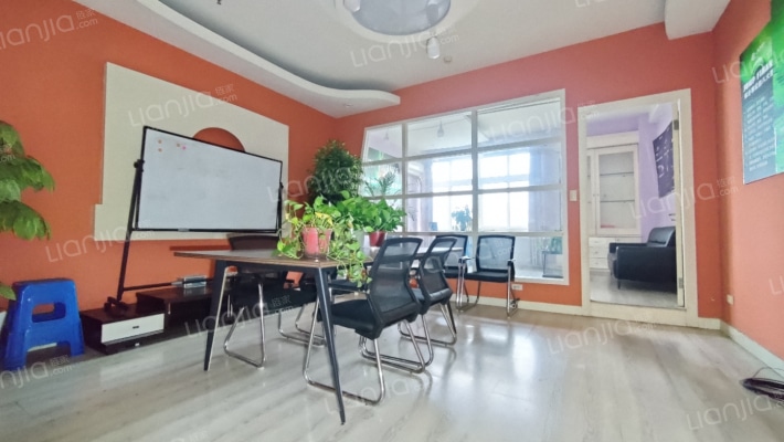 东方商厦二手房实景图