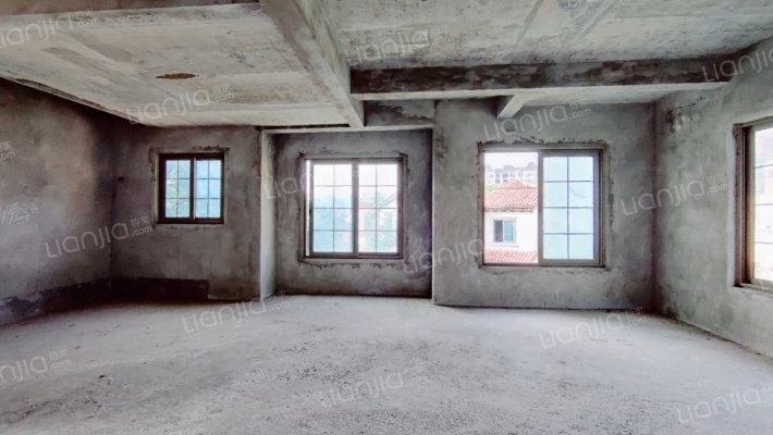 坡岭顿小镇二手房实景图