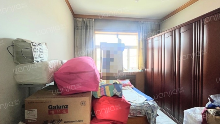 主城区东兴北街 板楼2层 大四居 集中供暖-卧室D