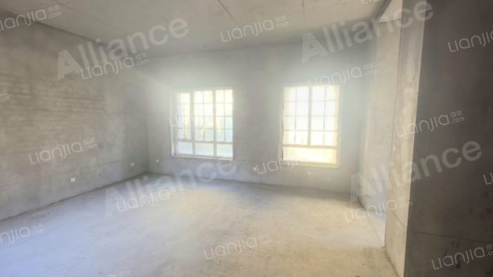 联排边户 带大院子 房本满 户型方正-卧室D