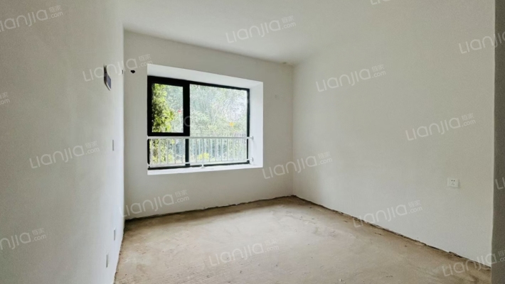 此房是下跃户型 房本满二 着急出售-卧室A