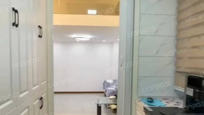 圣泰大厦二手房实景图