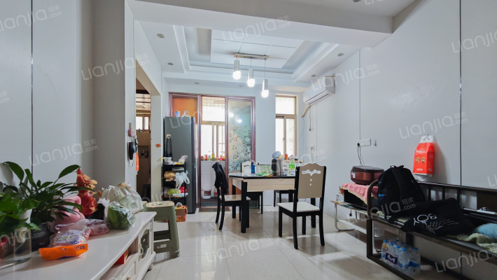 车站宿舍二手房实景图