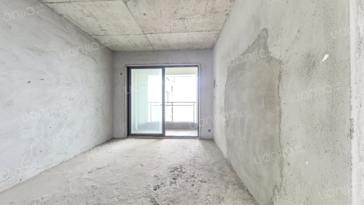 中南滨江国际二手房实景图