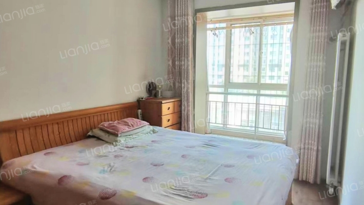 范阳路 二康联合四号院南北通透两居 采光没问题-卧室A