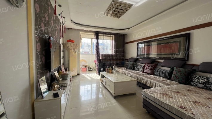 绿野花苑二手房实景图