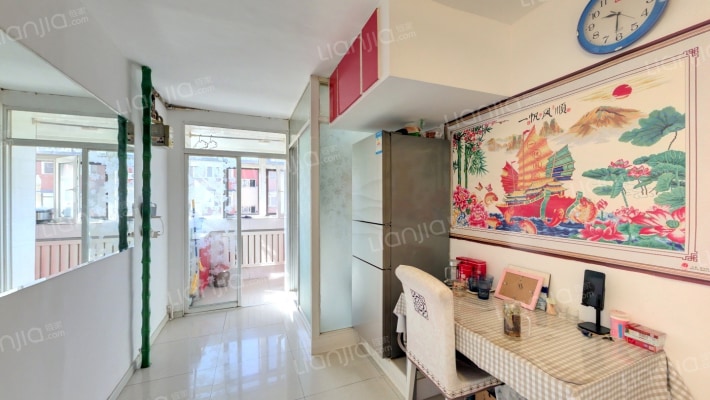 晓春社区二手房实景图