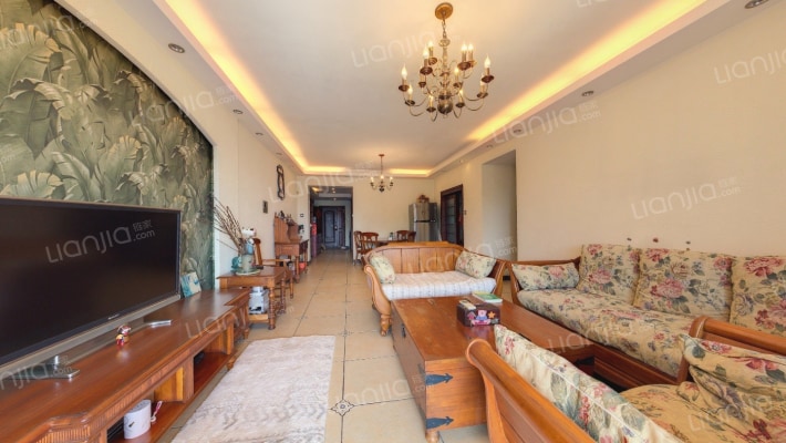 淘金山一期二手房实景图