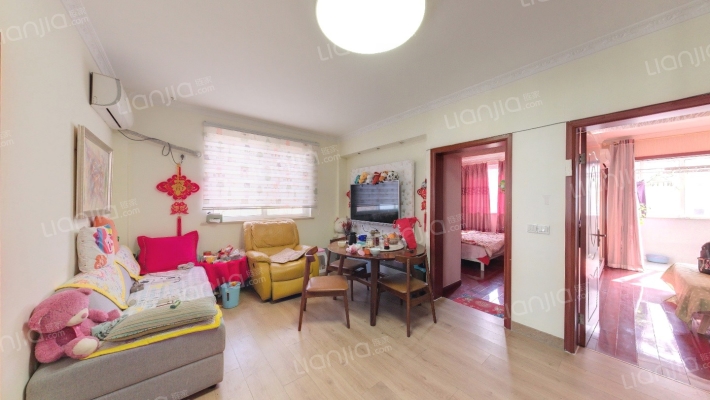 颐安雅苑二手房实景图