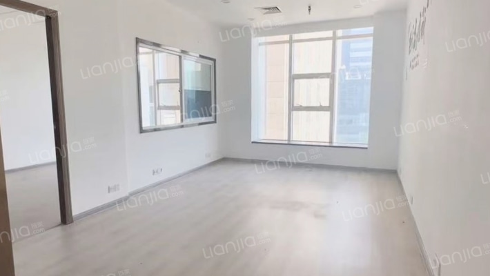 国际科技大厦二手房实景图