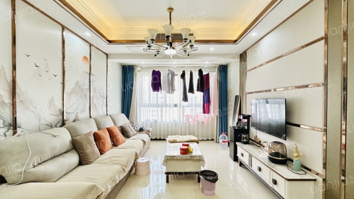 万达华城四期二手房实景图