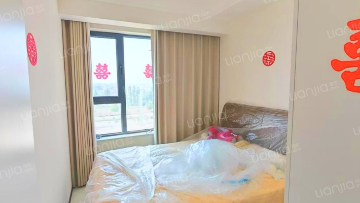 精装修婚房，品牌家具家电，电动沙发-卧室A