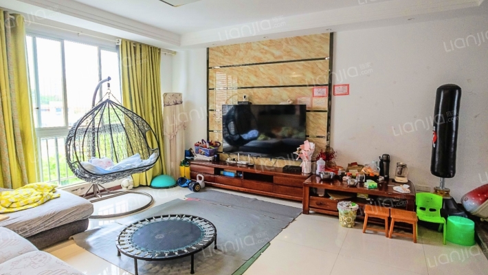 法院小区二手房实景图