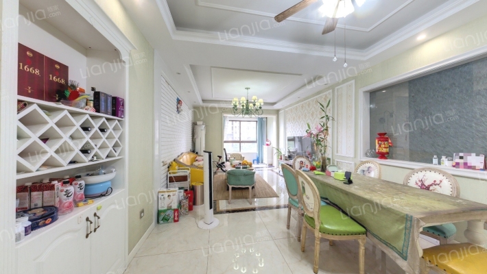 银洲·皇家花园二手房实景图