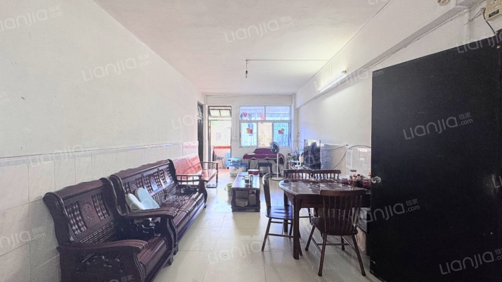 海口琼山土产日杂公司二手房实景图