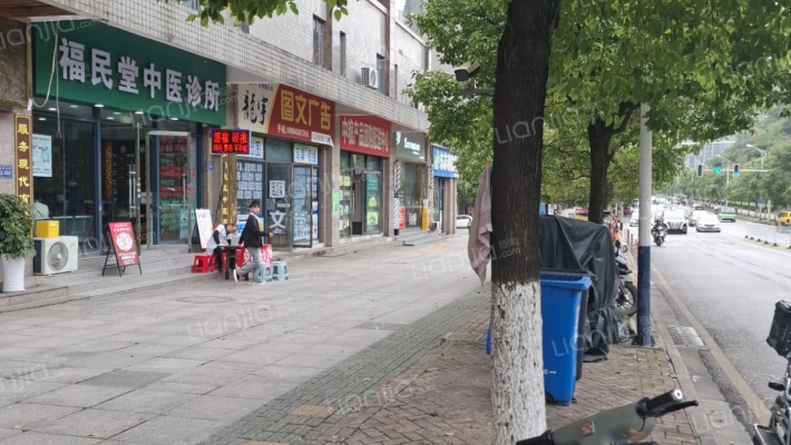 龙泉苑街二手房实景图