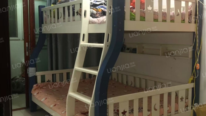 此房南北通透，明厨明卫，房本满五唯一，税费少。-卧室B