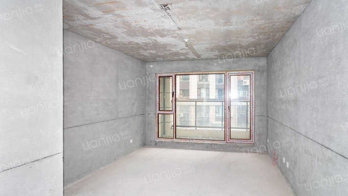 翡翠峯境二手房实景图