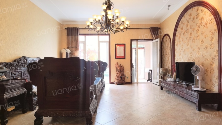 朗钜水镜天苑二手房实景图