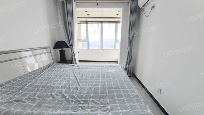 北新家园精装修三居，户型方正，南北双通透-卧室C