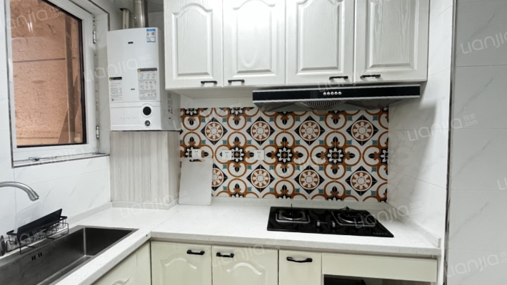 卓悦城 2室1厅 南-厨房