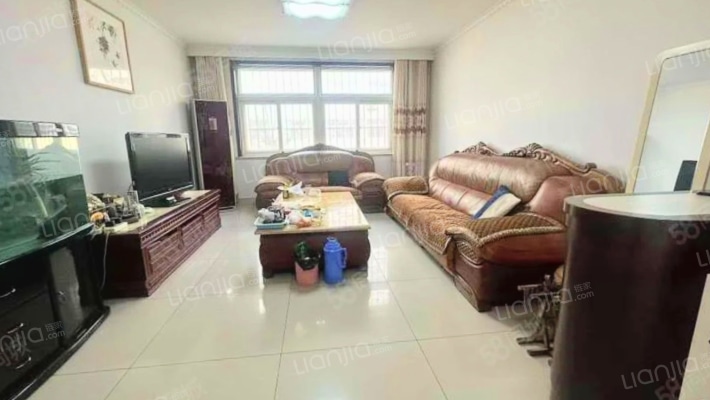 报社小区二手房实景图