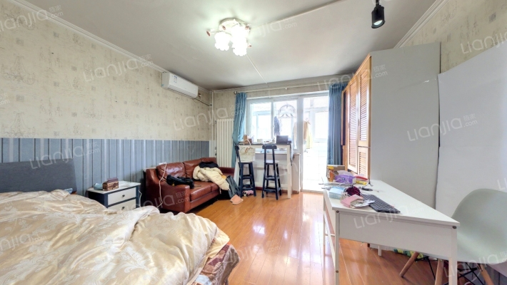 向军南里二手房实景图