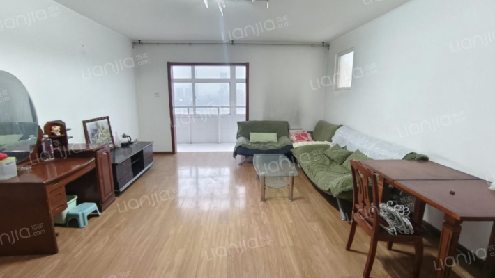 乐凯佳苑c区二手房实景图