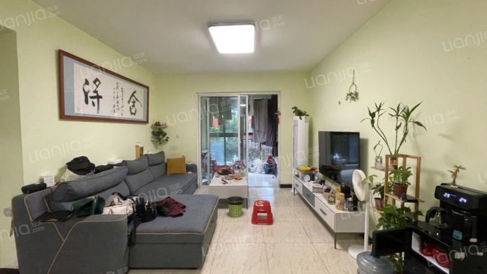 标准2室比其它户型宽几个平方的，住家装修，户型方正-客厅