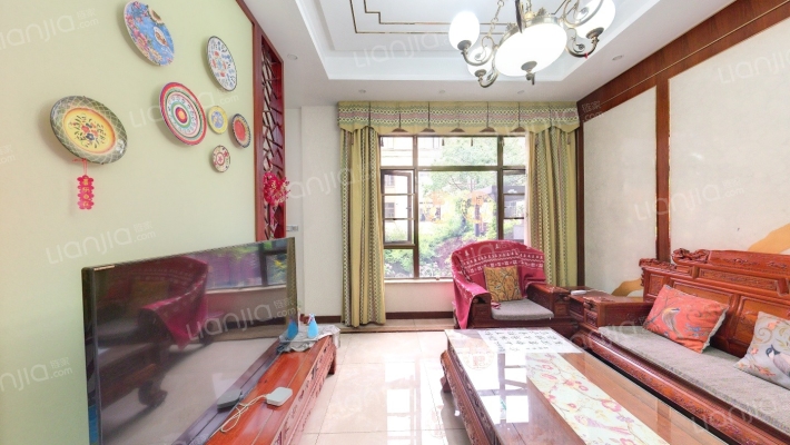 尊园岚郡二手房实景图