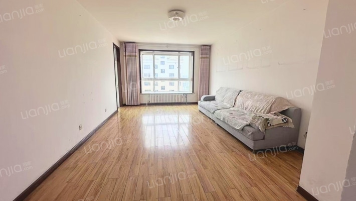 龙昌名邸二手房实景图