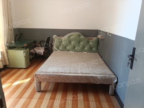 整租·新天第凤凰小区 4室2厅 南