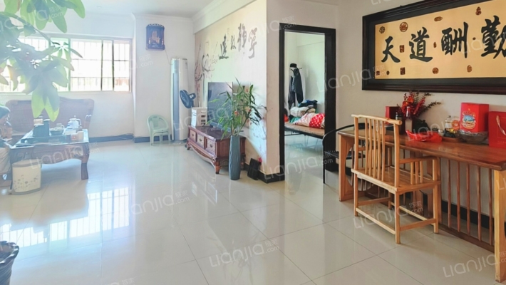 海南省体校宿舍二手房实景图