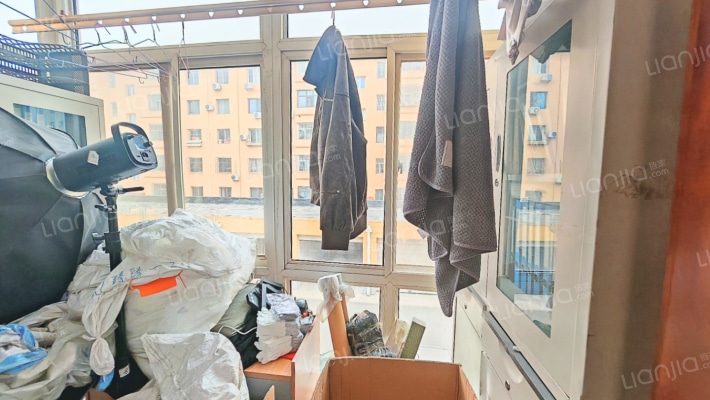 豪门庄园 4室2厅 南 北-卧室D