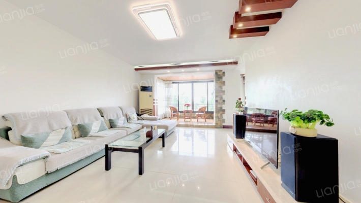 粼江府邸二手房实景图