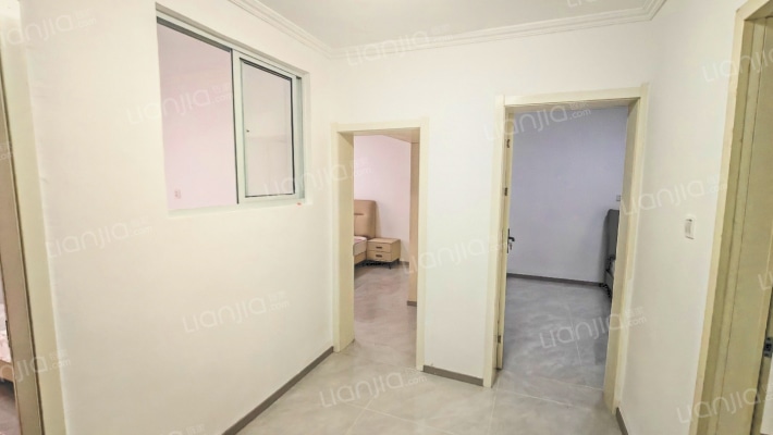 新华小区二手房实景图