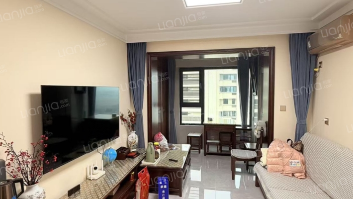 集中供暖 好楼层  三居室 南北通透好户型-客厅