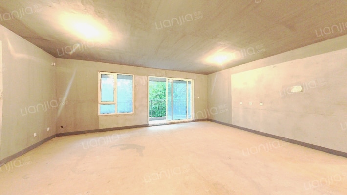 绿地骊山花城二期二手房实景图