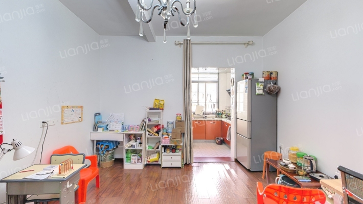 化建宿舍二手房实景图