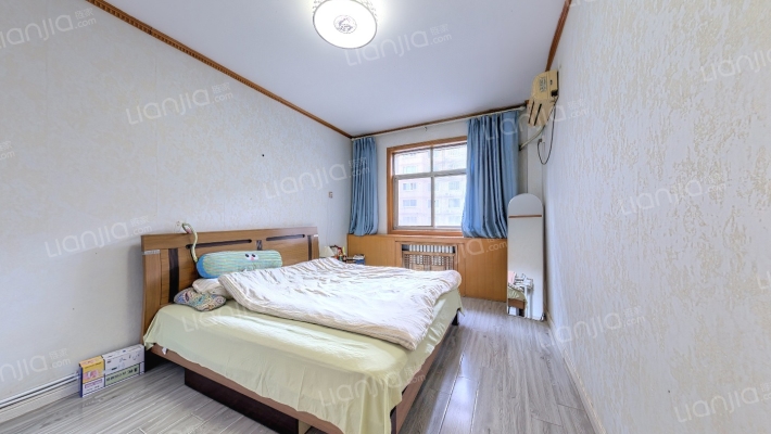 商行家属院二手房实景图