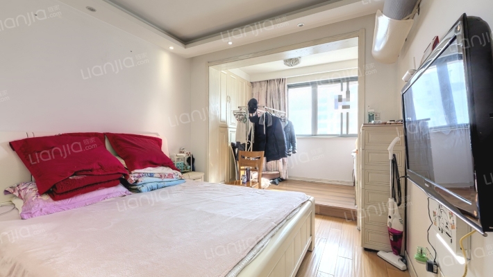 南翔秀城海谊苑二手房实景图