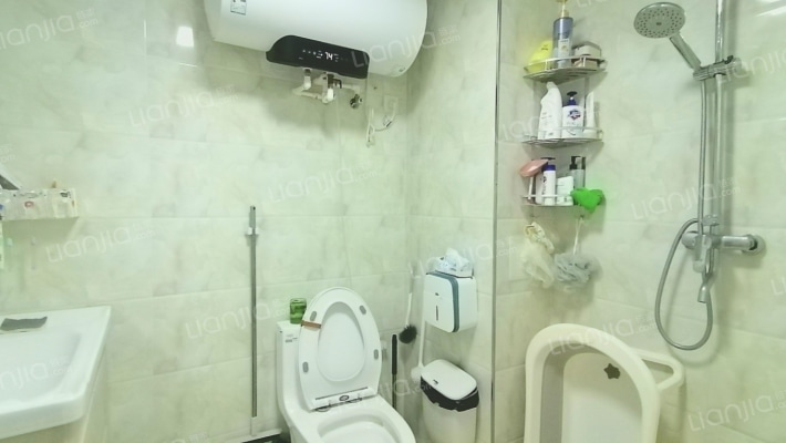 东林家园精装南北通透大两居好楼层诚心出售-卫生间